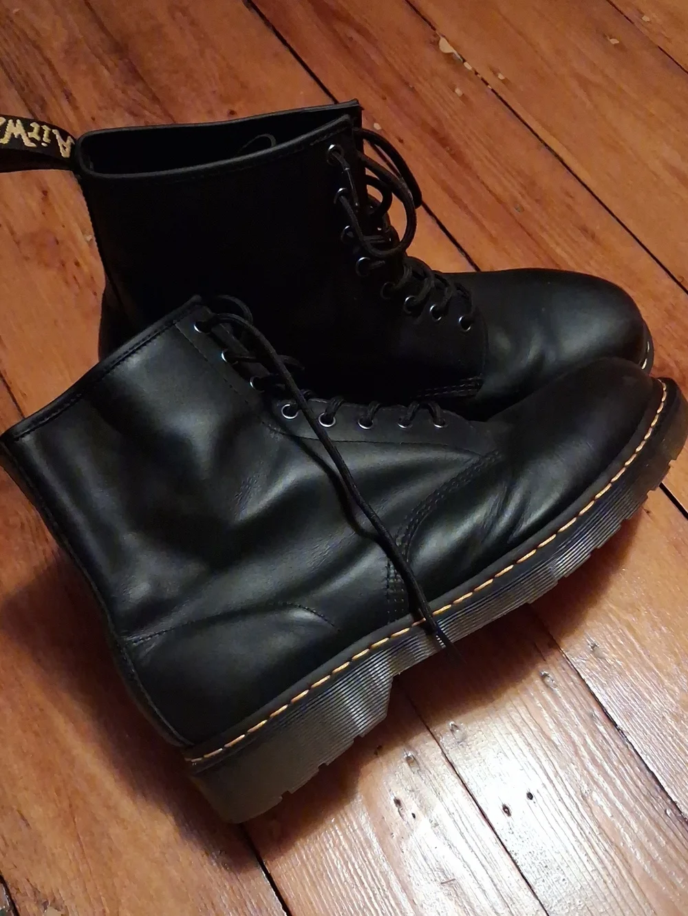 Dr. Martens Black Leather 8-Eye Lace-Up Boots Mens US 13